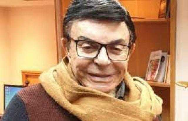 أشرف زكي ينعى سمير صبري: وداعا أيها الفنان العملاق