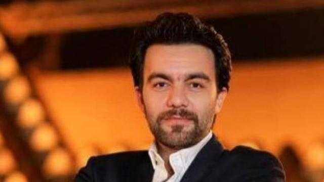 شريف رمزي يحذر من منتحل شخصيته: ”بيطلب طلبات مش كويسة من البنات”