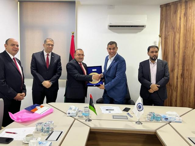 نائب رئيس الوزراء الليبي يلتقي وفد الهيئة العربية للتصنيع في بنغازي.. صور