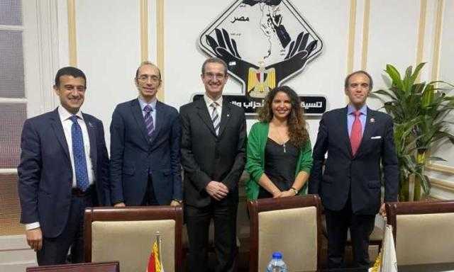 رئيس بعثة الصليب الأحمر يشيد بالدور الوطنى للجنة العفو الرئاسى