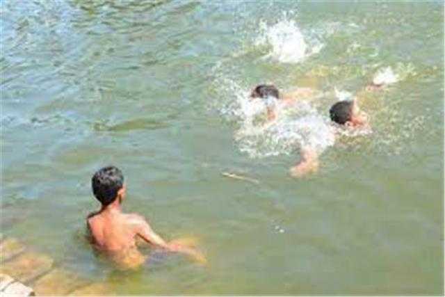 مصرع طفل غرقا أثناء الاستحمام بإحدى الترع في الغربية