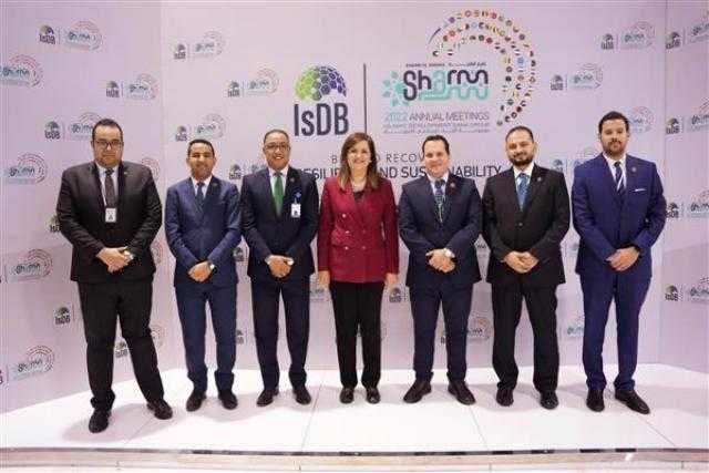 وفد تنسيقية شباب الأحزاب والسياسيين يلتقي وزيرة التخطيط