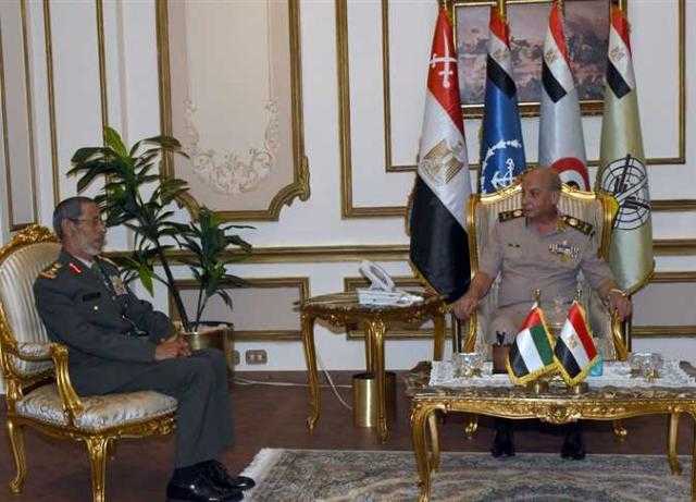 وزير الدفاع يلتقي رئيس أركان القوات المسلحة الإماراتية لبحث تعزيز التعاون المشترك