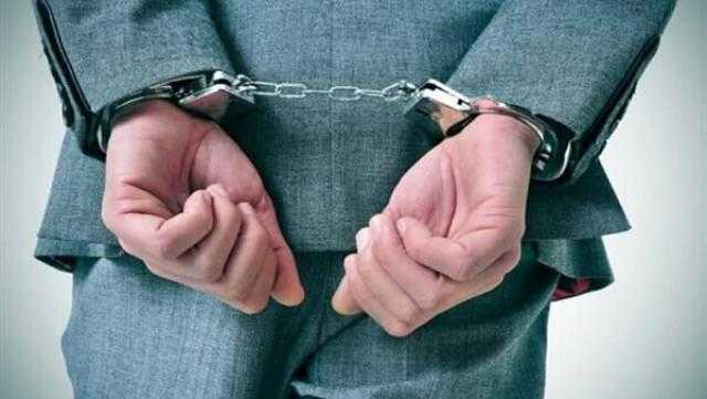 حبس المتهم بسرقة حقيبة من سيارة في التجمع