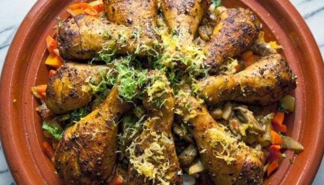 أكلة مغربية شهية.. طريقة عمل الفراخ بالليمون المعصفر
