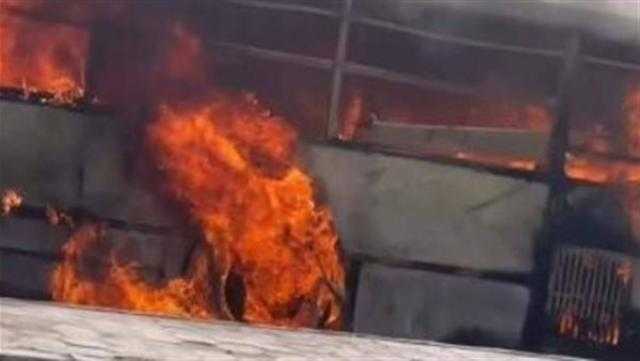 السيطرة على حريق حوشين في طما دون إصابات