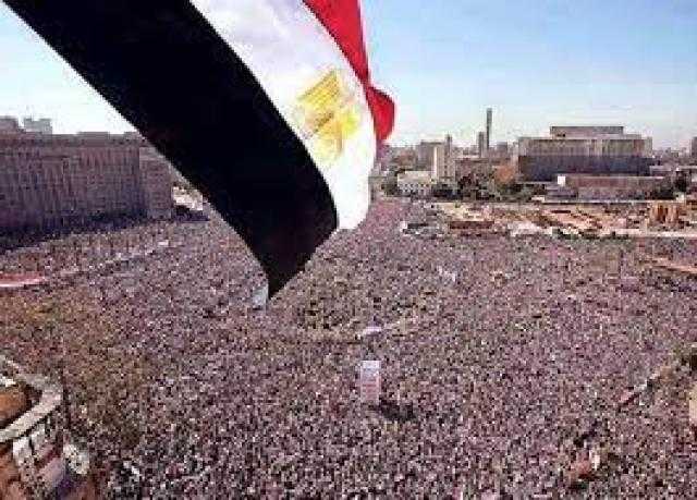 مصطفى ثابت: مشروع ”النهضة الإخواني” فنكوش والشعب المصري ميضحكش عليه