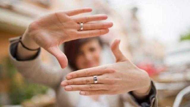 اعرف شخصيتك من شكل أصابع يديك