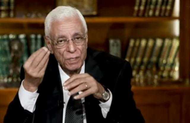 حسام موافي يكشف علاقة الفاكهة بالأكسدة وتربية الحمام بتليف الرئة