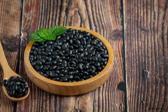 الفوائد الصحية للفول الأسود.. تعرف عليها