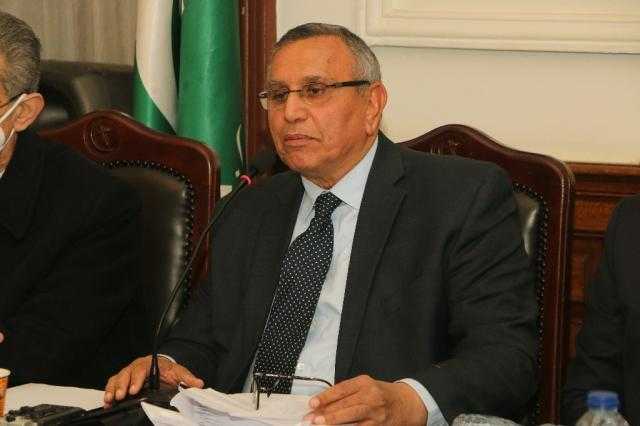 الوفد: الرئيس أعاد إحياء مسار عملية السلام ووضع حلولًا لجميع مشكلات المنطقة