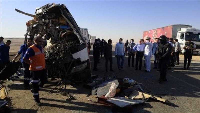 النيابة تعاين موقع حادث أتوبيس المنيا وتأمر بانتداب لجنة فنية