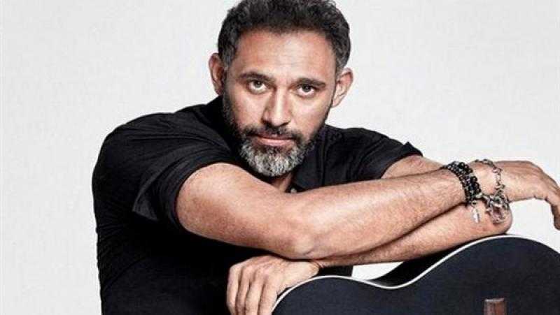 عمرو مصطفى يطرح برومو أغنية ”إلا أنا”