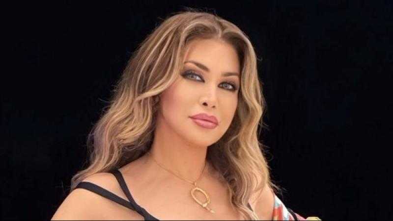 نوال الزغبي تمزج أنوثتها بنعومة المخمل على أنغام الطرب