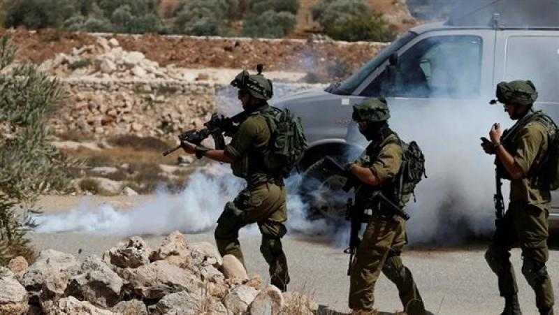 الاحتلال الإسرائيلي يقتحم ”نابلس” وإصابة 8 فلسطينيين بالرصاص الحي