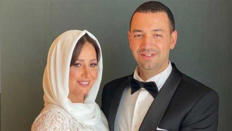 حلا شيحة ترد على شائعة طلاقها من معز مسعود: “في مشاكل أكبر بكتير نتكلم فيها”