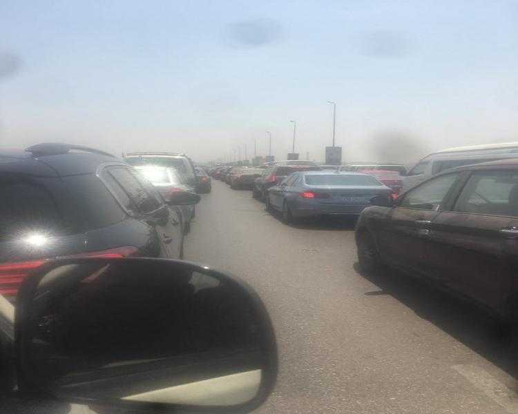 كثافات مرورية بمحور 26 يوليو للقادم من أكتوبر اتجاه ميدان لبنان