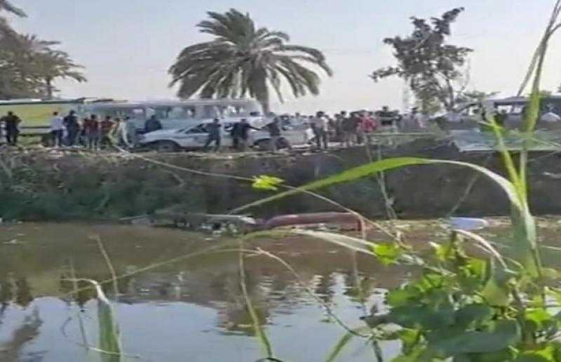 مصرع وإصابة 28 شخصا في حادث سقوط أتوبيس في ترعة المريوطية