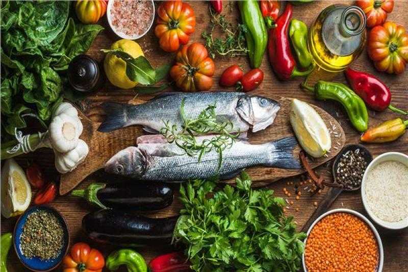5 أطعمة تحفز الذاكرة وتكافح الخَرَف