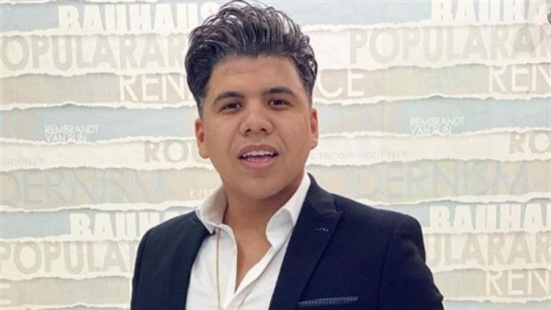 عمر كمال يغني لأحمد شيبة ومحمود الليثي في تركيا
