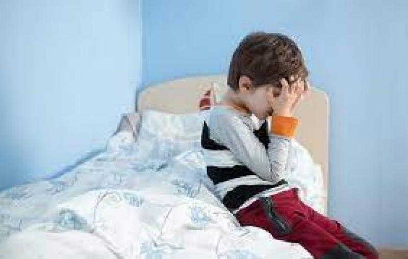 التبول اللاإرادي للطفل.. أسبابه وطرق لعلاجه.. فيديو