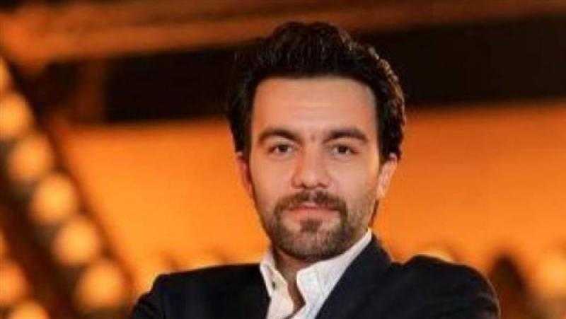 ”مش مستقرة خالص”.. شريف رمزي يكشف تطورات الحالة الصحية لشقيقه