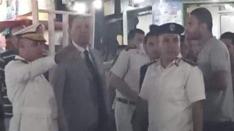 حملة مكبرة لإزالة الإشغالات في شارع خالد بن الوليد بالإسكندرية