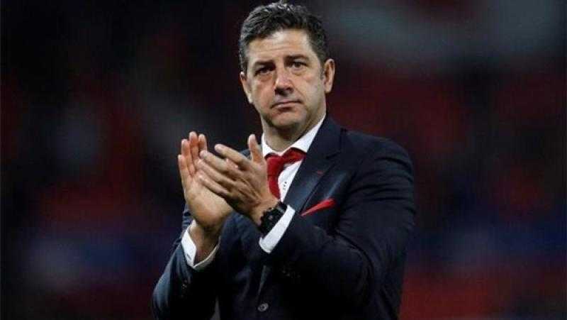 فيتوريا يحفز لاعبي منتخب الشباب قبل مواجهة السعودية في نهائي كأس العرب