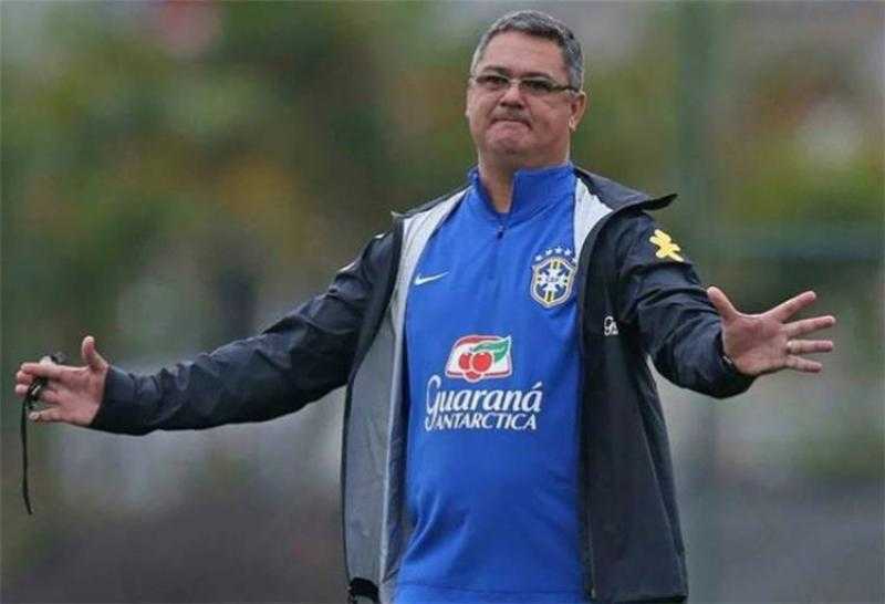 رسميا.. البرازيلي ميكالي مديرا فنيا للمنتخب الأولمبي