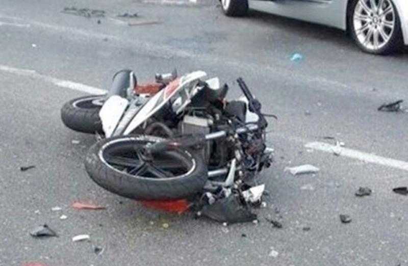 دفن جثة شاب لقي مصرعه في اصطدام سيارة بموتوسيكل في أطفيح