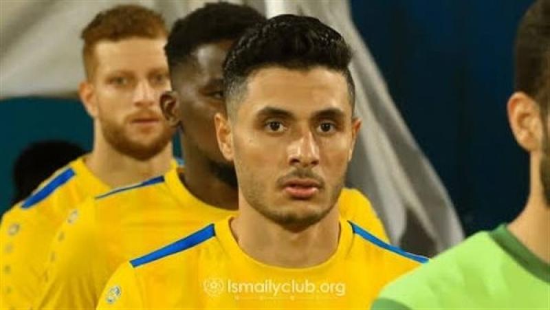 مدافع الإسماعيلي يقترب من نادي المائة بالدوري العام