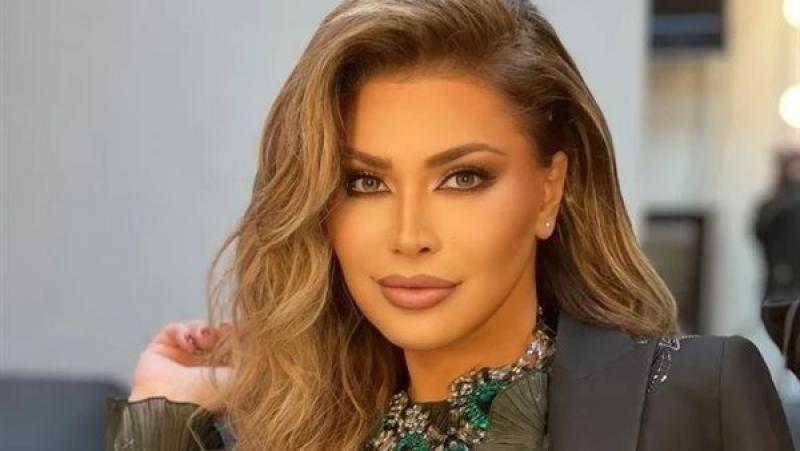 نوال الزغبي عبر تويتر: «جمعة مباركة على الجميع»