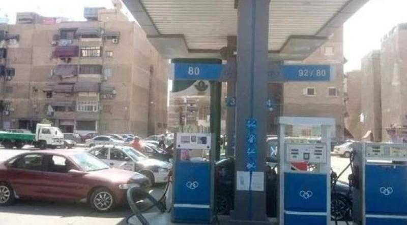 تشميع 3 محطات وقود لتلاعبها بالبنزين في حملة بالفيوم