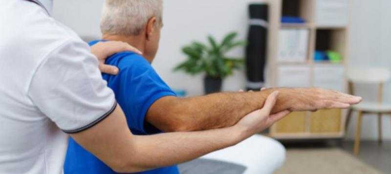 4 عادات شرب للوقاية من شيخوخة العظام