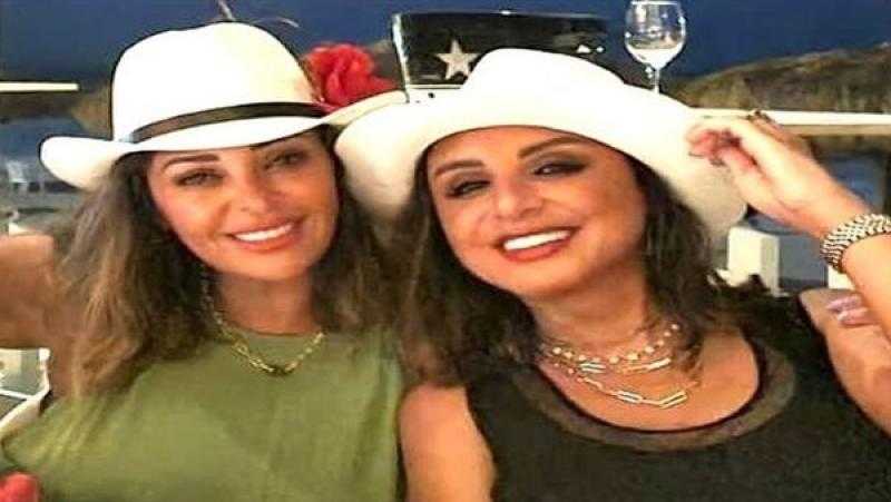 ”صون الود ود”.. داليا البحيري تنهي خلافها مع أنغام بعد 10 سنوات| صورة