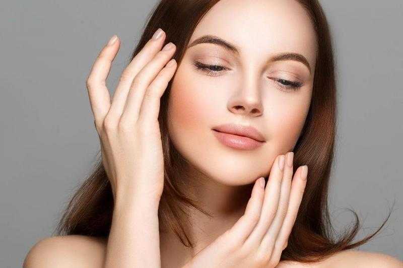 تعرف على الأطعمة التى تعزز صحة البشرة