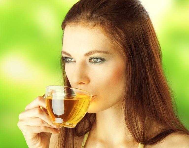 الشاى الأخضر وفوائدة للبشرة