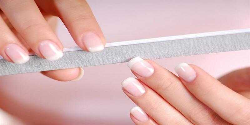 خرافات وحقائق عن تطويل الأظافر وتقويتها