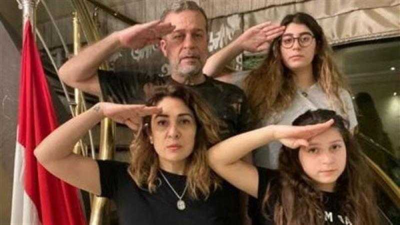 زوجة شريف منير توجه رسالة قاسية لابنتيها.. وتكهنات حول طلاقها