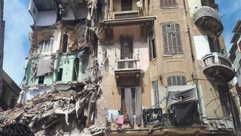 مصرع أم ونجليها في انهيار عقار بحدائق القبة