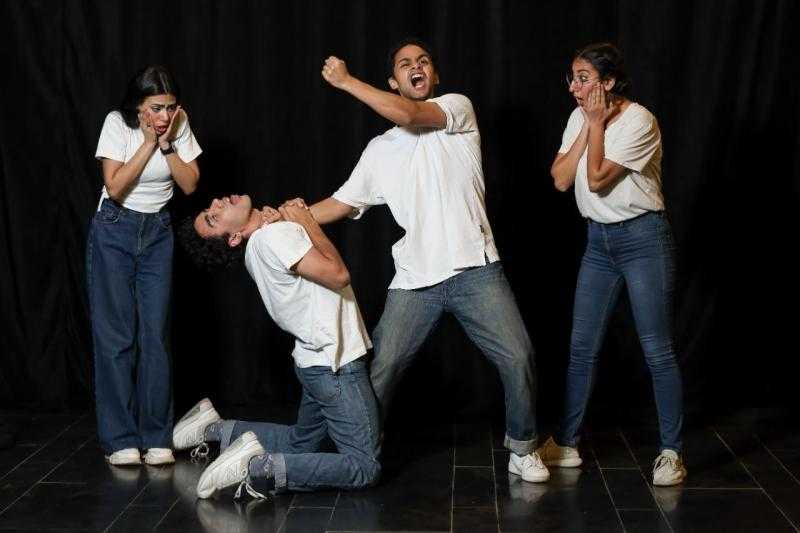 غدا.. العرض المسرحي هلاوس يعود لخشبة مسرح الهناجر