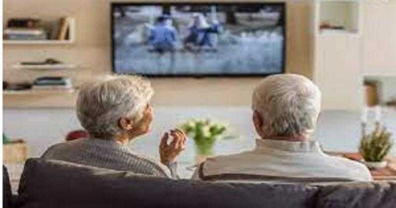 هل توجد علاقة بين مشاهدة التليفزيون و الإصابة بالخرف ؟ دراسة تكشف