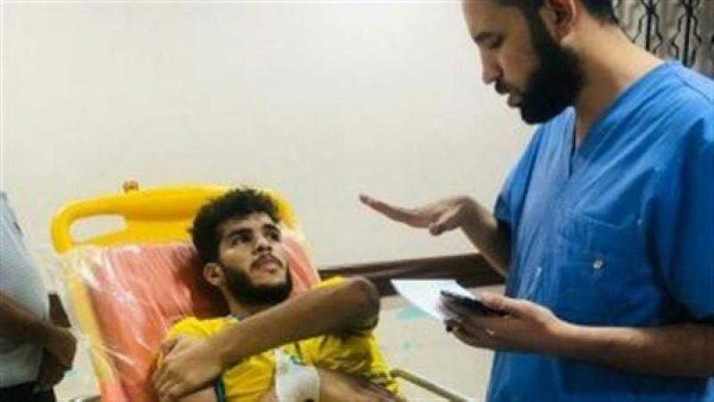 تدخل جراحي لمدافع الإسماعيلي بعد إصابته بكسر في الترقوة