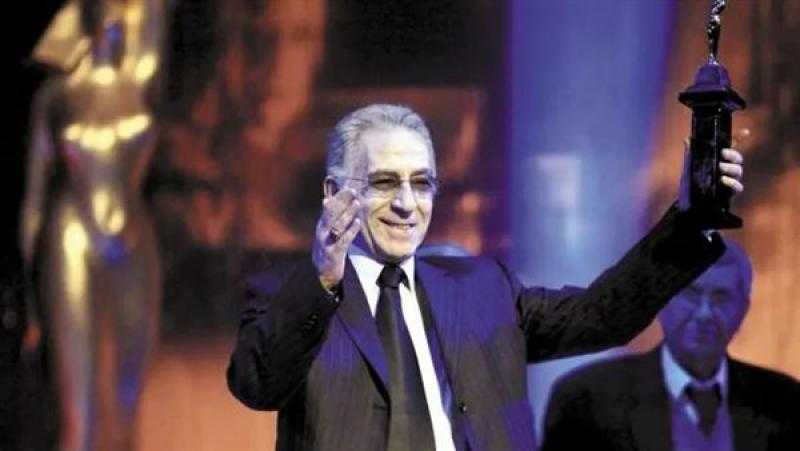 ودعا أيها المبدع النبيل.. نجوم الفن ينعون المخرج الراحل علي عبد الخالق