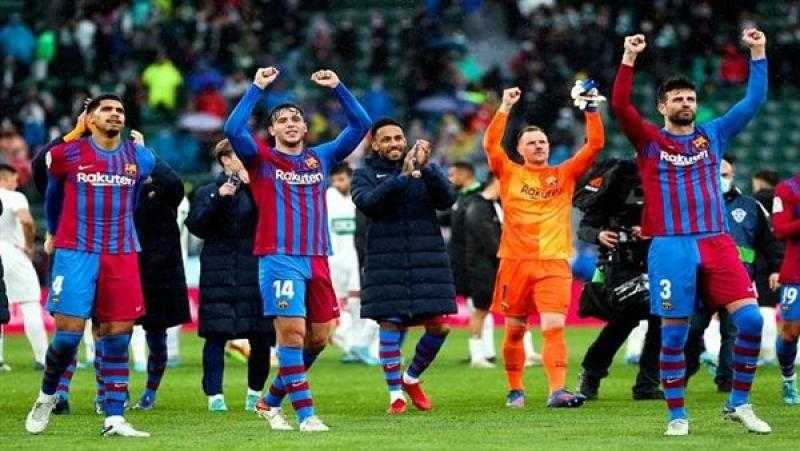 برشلونة يواجه إشبيلية الليلة في الدوري الإسباني