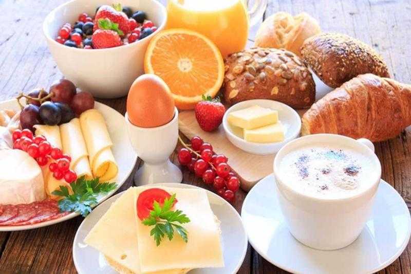 عادات على الفطار تخلصك من الوزن الزائد