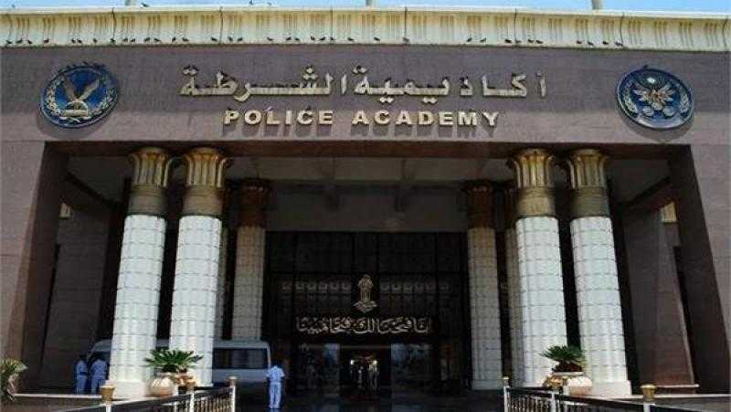 مد موعد التقدم للالتحاق بكلية الشرطة أسبوعا