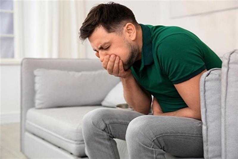 أسباب الشعور بالغثيان وكيفية تخفيفة