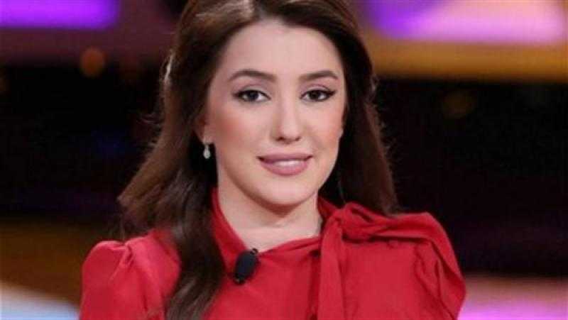 كندة علوش تبرز أناقتها بالاسود والاوفر سايز..صور