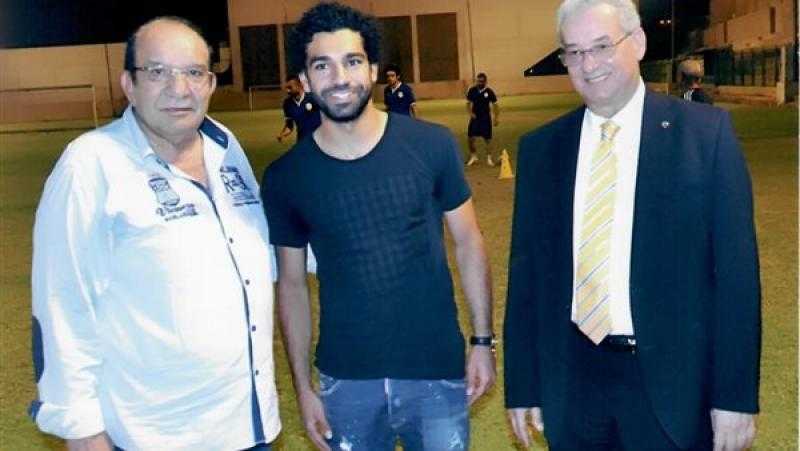 المقاولون العرب يرد على مالك تشيلسي: محمد صلاح ابننا